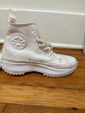 Converse Run Star Hikes-White Platform High-Top Sneakers